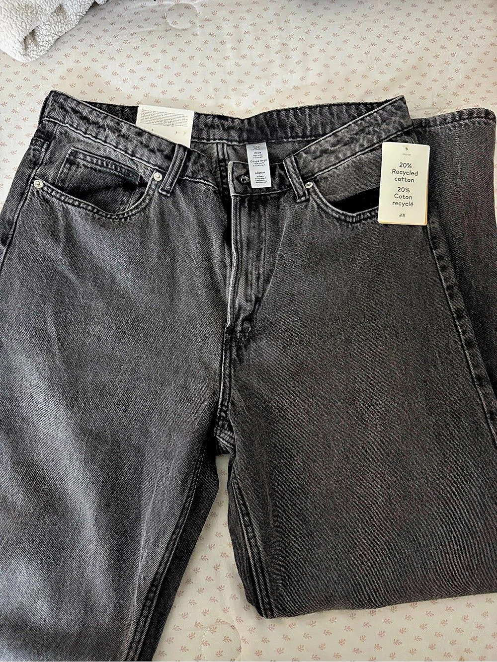 H&M Wide High Rise Jeans in Black; NWT